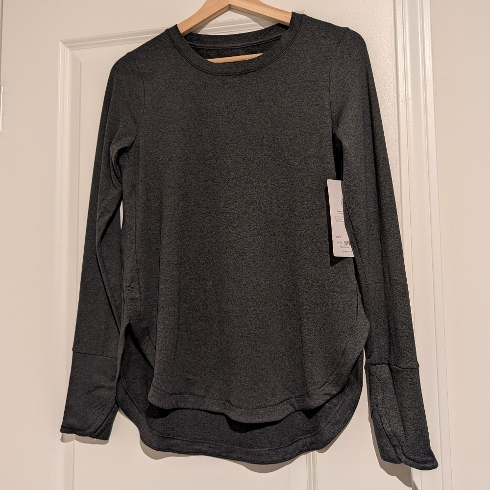 Athleta long sleeve workout shirt